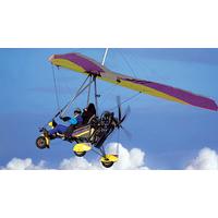 Extended Flex-Wing Microlight Flying in Bedfordshire