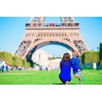 Family-Friendly Eiffel Tower Small-Group Tour