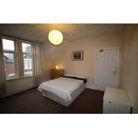 fantastic room available now