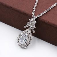 Fashion High-End Water Drop Rhinestone Necklace Set