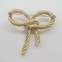 fashion woman alloy crown brooch