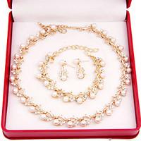 Fashion imitation pearls gilded set (necklace, earrings, bracelets)