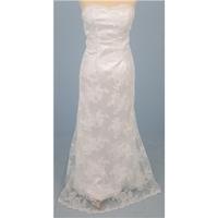 Fair Only, size 8 ivory strapless wedding dress