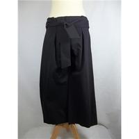 Farhi - Size: S - Black - Cropped trousers
