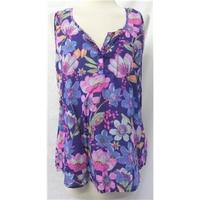 Fat Face - Size: 12 - Multi-coloured floral print - Sleeveless top
