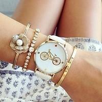 Fashion Women\'s Watches Bicycle Bracelets Analog Quartz Watches (Assorted Colors) Cool Watches Unique Watches
