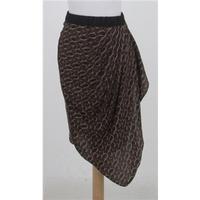 Fenn Wright Manson, size 16 brown & black patterned skirt