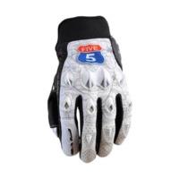 Five Gloves Stunt Road