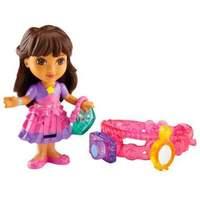 Fisher Price Dora and Friends - Little Figures - Dora Royal Adventure Charms (cjw23)