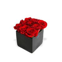 Finest Bouquets - Red Roses - black cube