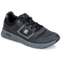 Fila NEWMAN LOW men\'s Shoes (Trainers) in black
