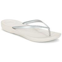 FitFlop IQUSHION ERGONOMIC FLIP FLOP women\'s Flip flops / Sandals (Shoes) in Silver