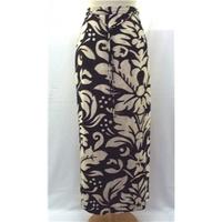 First Avenue Collection - Size: 14 - Black - Long skirt