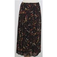 Fiorella - Size: 12 - black & brown mix floral skirt