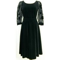 Fink - Size 10 - Black - Evening Dress