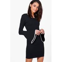 Flare Sleeve Dress With Tipping - black