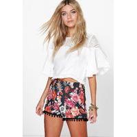 floral print pom pom trim flippy short multi