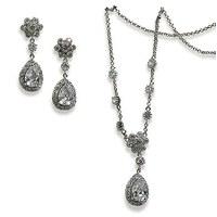 Flower & Pear Drop in Silver Jewellery - Earrings
