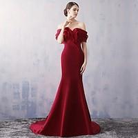 Formal Evening Dress Trumpet / Mermaid Off-the-shoulder Court Train Organza / Satin with Ruffles