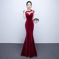 Formal Evening Dress Trumpet / Mermaid Jewel Floor-length Velvet with Beading