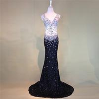 Formal Evening Dress Trumpet / Mermaid V-neck Court Train Tulle with Beading