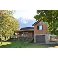 Fraser River Outpost Lodge