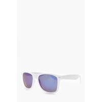 frame wayfarer sunglasses white