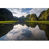 Full-Day Tour to Tam Coc National Park and Hoa Lu from Hanoi