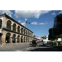 Full-Day Tour: Colonial Antigua, Jade Factory and Textile Experience with Lunch from Guatemala City