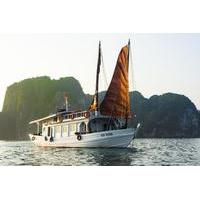 Full Day Halong Bay Tour Including Bamboo Boat