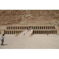 Full Day Tour to Best Monuments of Luxor\'s West Bank