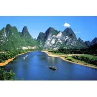 Full-Day Tour in Guilin and Yangshuo with Li River Cruise