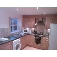 furnished double room in 3 bed luxury house