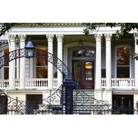 Garden District Walking Tour: Mansions and Lafayette Cemetery