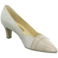 Gabor 4125162 women\'s Court Shoes in BEIGE