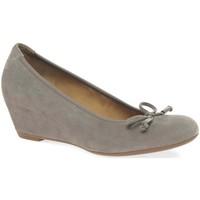 gabor alvin womens wedge heeled shoes womens court shoes in beige