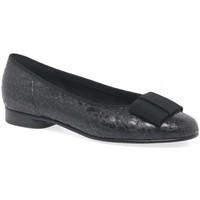 Gabor Assist Womens Bow Trim Ballerina Flats women\'s Shoes (Pumps / Ballerinas) in black