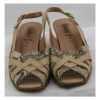 Gabor, size 6G beige snake skin leather sandals