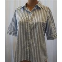 gap medium blue and white striped shirt