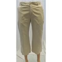 GAP Size 6 Beige Capri 3/4 Length Trousers