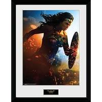 gb eye wonder woman run framed print various 40x30cm