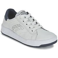 geox rolk b d boyss childrens shoes trainers in white