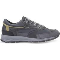 Geox U620MB 0FVQG Sneakers Man Grey men\'s Shoes (Trainers) in grey