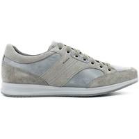 Geox U54H5A 022CL Sneakers Man men\'s Shoes (Trainers) in grey