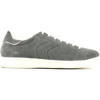 Geox U620LB 00022 Sneakers Man Grey men\'s Shoes (Trainers) in grey