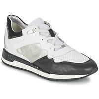Geox SHAHIRA B women\'s Shoes (Trainers) in white