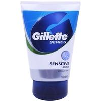 Gillette Series Sensitive Scrub