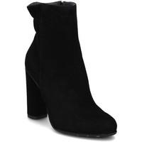 Gino Rossi Yumiko women\'s Low Ankle Boots in Black