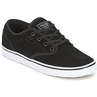 Globe - men\'s Shoes (Trainers) in black