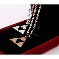 Golden / Silver Pendant Necklaces Alloy / Silver Plated / Gold Plated Wedding / Party / Daily / Casual / Sports Jewelry